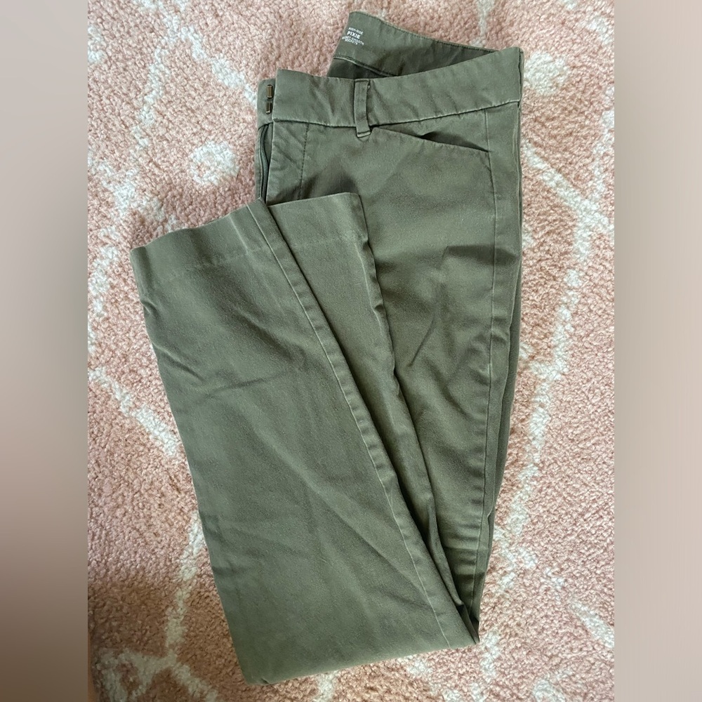Old Navy Pixie pants green